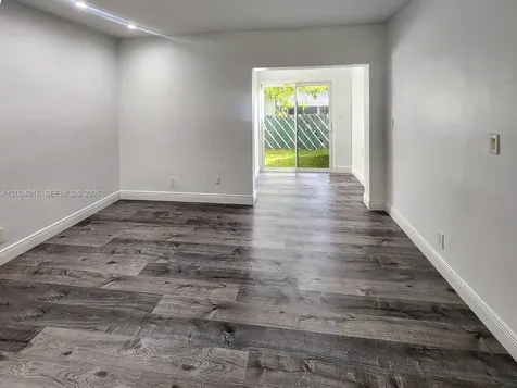 2460 Taylor Street Hollywood FL 33020