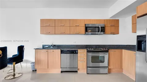 350 S Miami Avenue Miami FL 33130