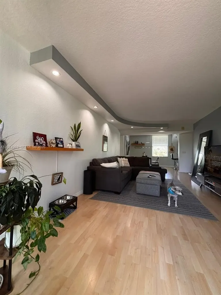 8411 Forest Hills Drive Coral Springs FL 33065
