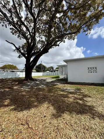 5353 SW 6th Street Miami FL 33134