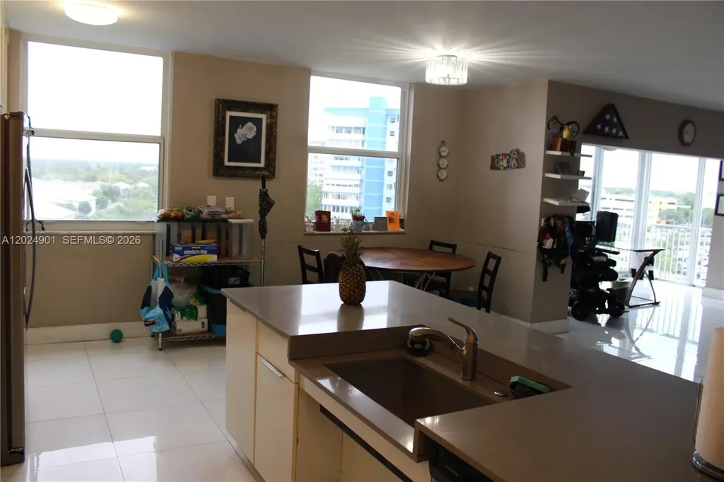 4200 Hillcrest Drive Hollywood FL 33021