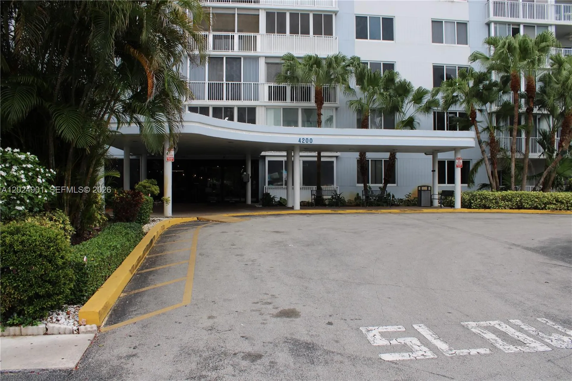 4200 Hillcrest Drive Hollywood FL 33021