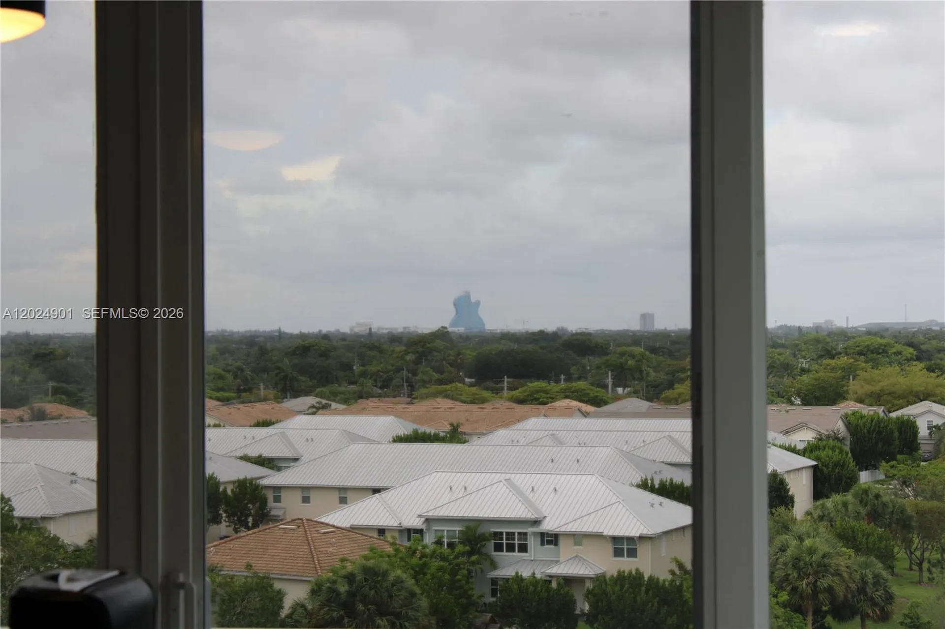 4200 Hillcrest Drive Hollywood FL 33021