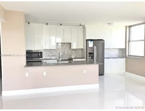 4200 Hillcrest Drive Hollywood FL 33021
