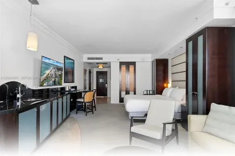 4391 Collins Avenue Miami Beach FL 33140