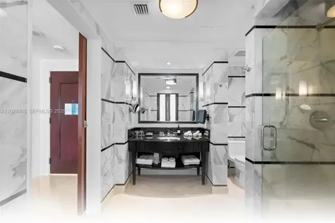 4391 Collins Avenue Miami Beach FL 33140