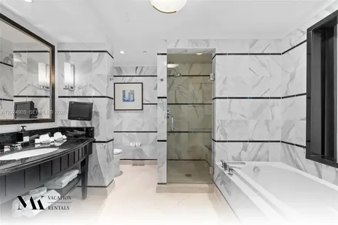 4391 Collins Avenue Miami Beach FL 33140