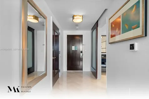 4391 Collins Avenue Miami Beach FL 33140