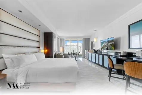 4391 Collins Avenue Miami Beach FL 33140