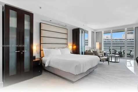 4391 Collins Avenue Miami Beach FL 33140