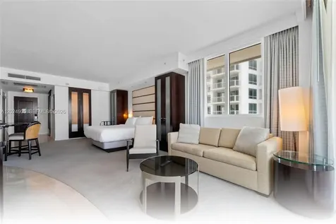4391 Collins Avenue Miami Beach FL 33140