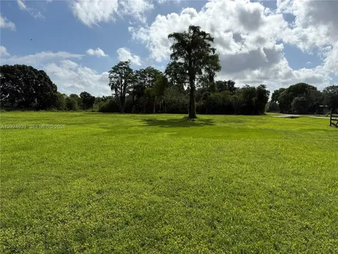 709 Siboney Avenue Clewiston FL 33440