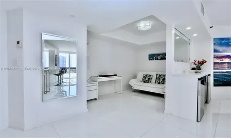 3600 Mystic Pointe Drive Aventura FL 33180