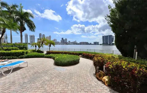 3600 Mystic Pointe Drive Aventura FL 33180