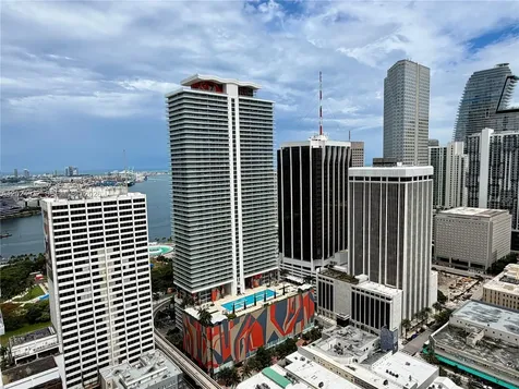 133 NE 2nd Avenue Miami FL 33132
