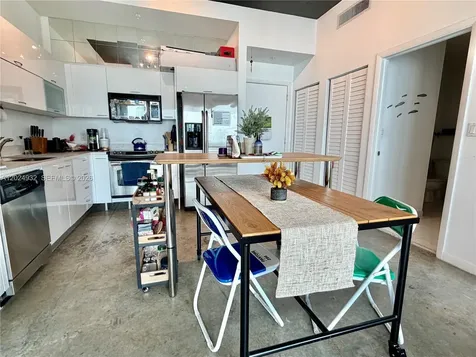 133 NE 2nd Avenue Miami FL 33132