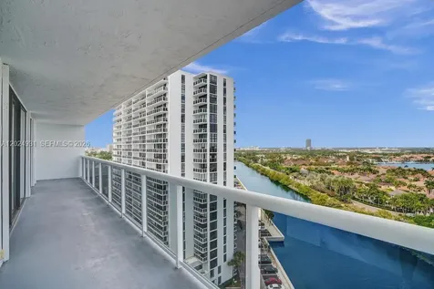 20515 E Country Club Drive Aventura FL 33180