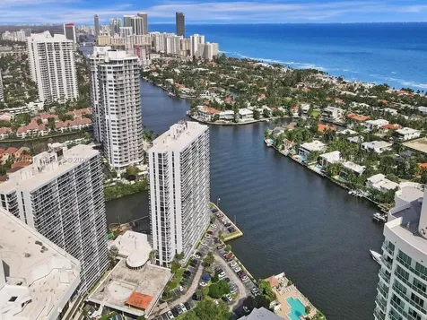 20515 E Country Club Drive Aventura FL 33180