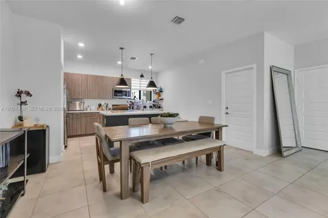 4838 NW 83rd Parkway Doral FL 33166