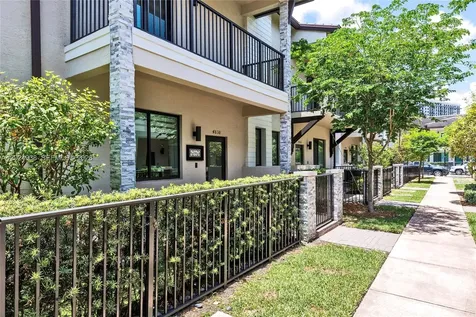 4838 NW 83rd Parkway Doral FL 33166