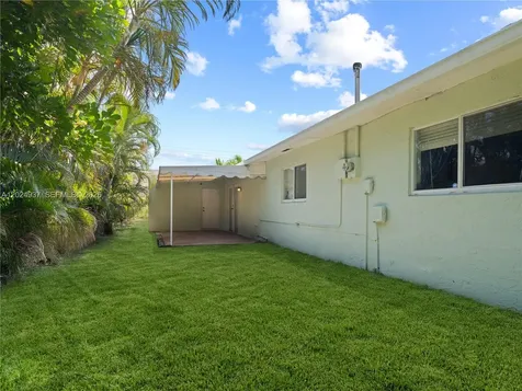 4301 NE 5th Avenue Boca Raton FL 33431