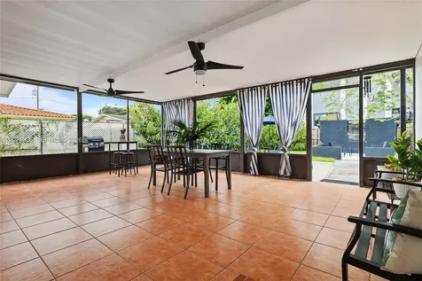 2788 SW 33rd Court Miami FL 33133
