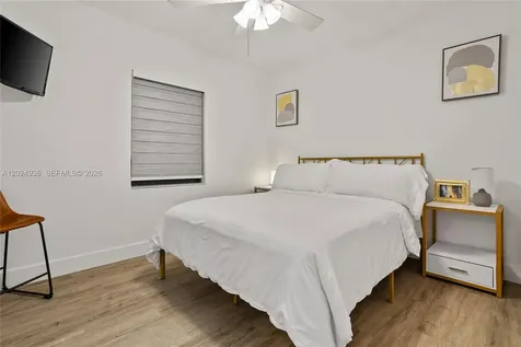 2788 SW 33rd Court Miami FL 33133