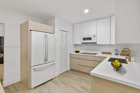 2788 SW 33rd Court Miami FL 33133