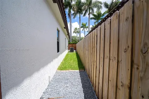 2655 NE 2nd Drive Homestead FL 33033