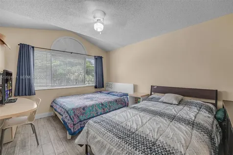 14018 SW 91st Terrace Miami FL 33186