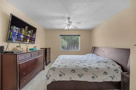 14018 SW 91st Terrace Miami FL 33186