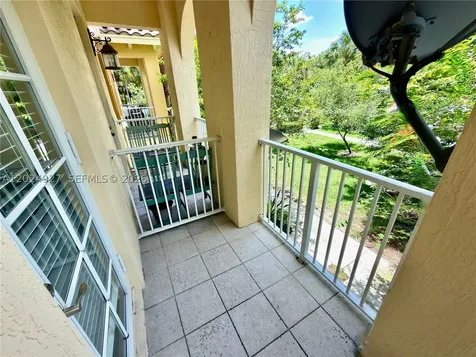 3909 White Peacock Lane Coconut Creek FL 33073