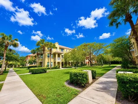 3909 White Peacock Lane Coconut Creek FL 33073