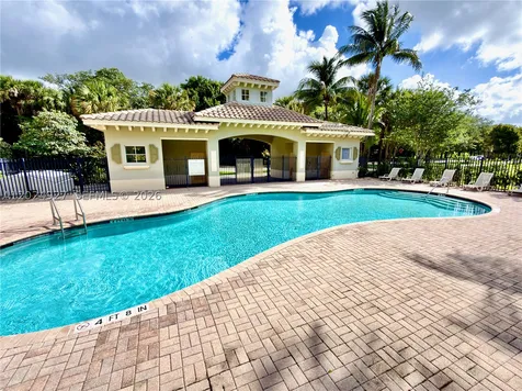 3909 White Peacock Lane Coconut Creek FL 33073