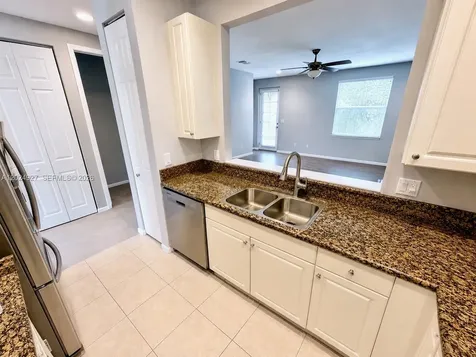 3909 White Peacock Lane Coconut Creek FL 33073