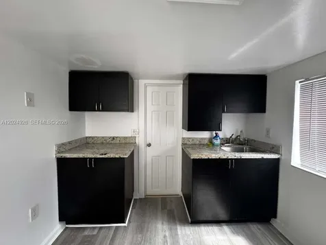 1121 NW 40th Street Miami FL 33127