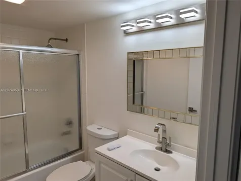 1400 SW 124th Terrace Pembroke Pines FL 33027