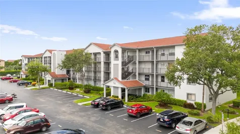 1400 SW 124th Terrace Pembroke Pines FL 33027