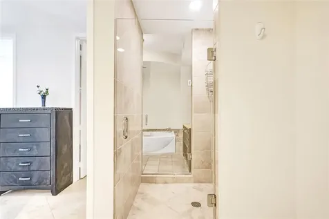 18201 Collins Avenue Sunny Isles Beach FL 33160