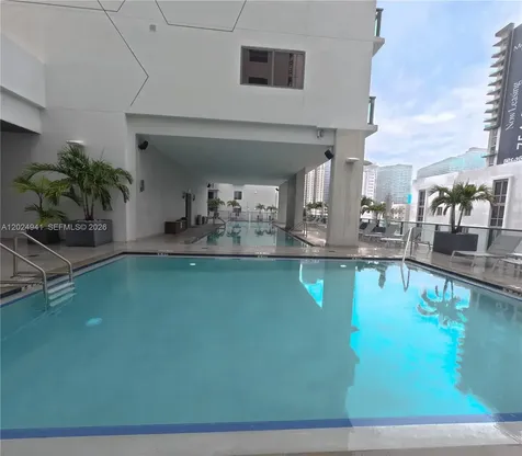 229 SW 9th Street Miami FL 33130