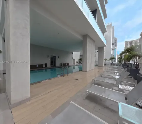 229 SW 9th Street Miami FL 33130