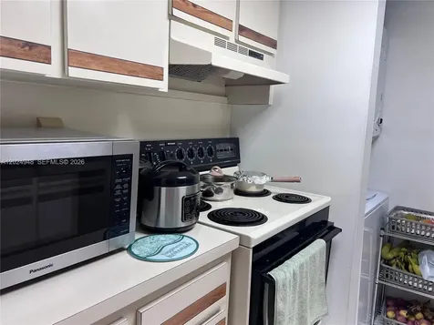 5055 NW 7th Street Miami FL 33126