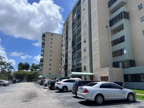 5055 NW 7th Street Miami FL 33126