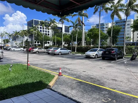 5055 NW 7th Street Miami FL 33126