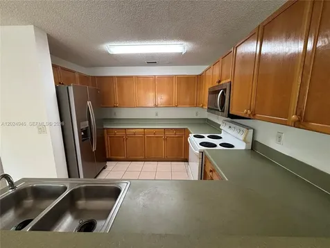 9283 NW 54th Street Sunrise FL 33351