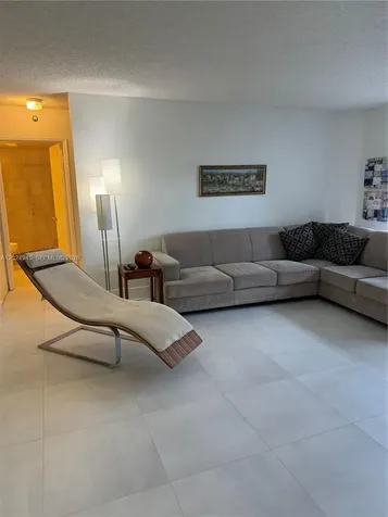 3600 Mystic Pointe Drive Aventura FL 33180