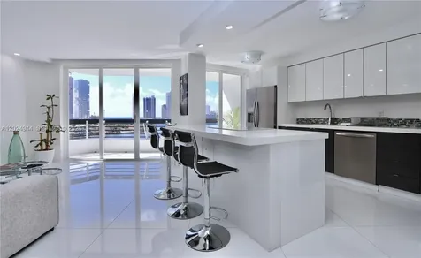 3600 Mystic Pointe Drive Aventura FL 33180