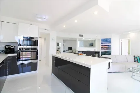 3600 Mystic Pointe Drive Aventura FL 33180