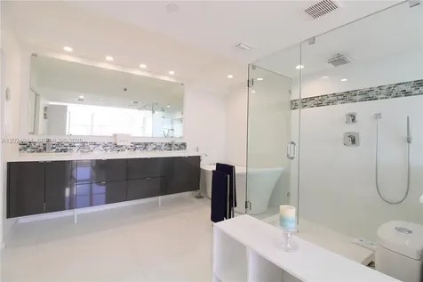 3600 Mystic Pointe Drive Aventura FL 33180