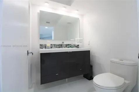 3600 Mystic Pointe Drive Aventura FL 33180